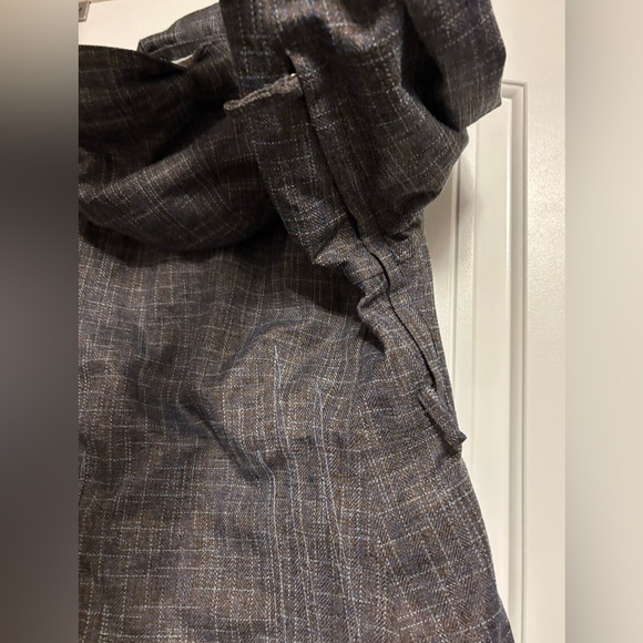 686 Women’s Snowboard Jacket – XS – Excellent Condition - Picture 6 of 17